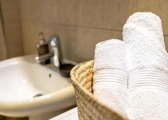 Heronissos Center דירה *