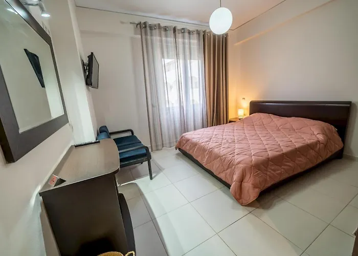 Apartament Heronissos Center