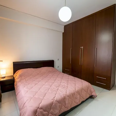 Heronissos Center Апартаменти